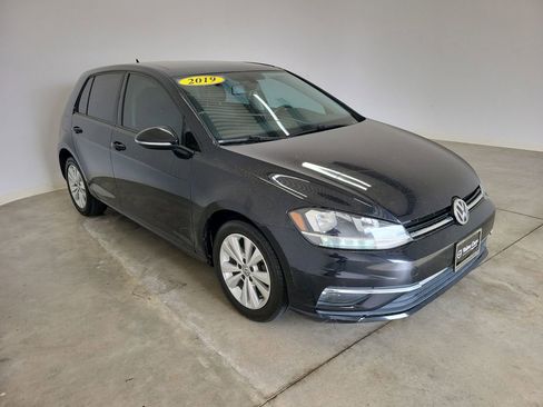Used 2019 Volkswagen Golf SE FWD image 4