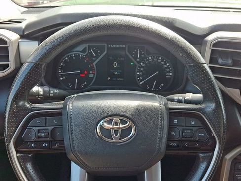 Used 2022 Toyota Tundra SR5 w/ SR5 Convenience Package AWD/4WD image 22