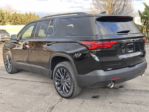 Used 2023 Chevrolet Traverse RS image 8