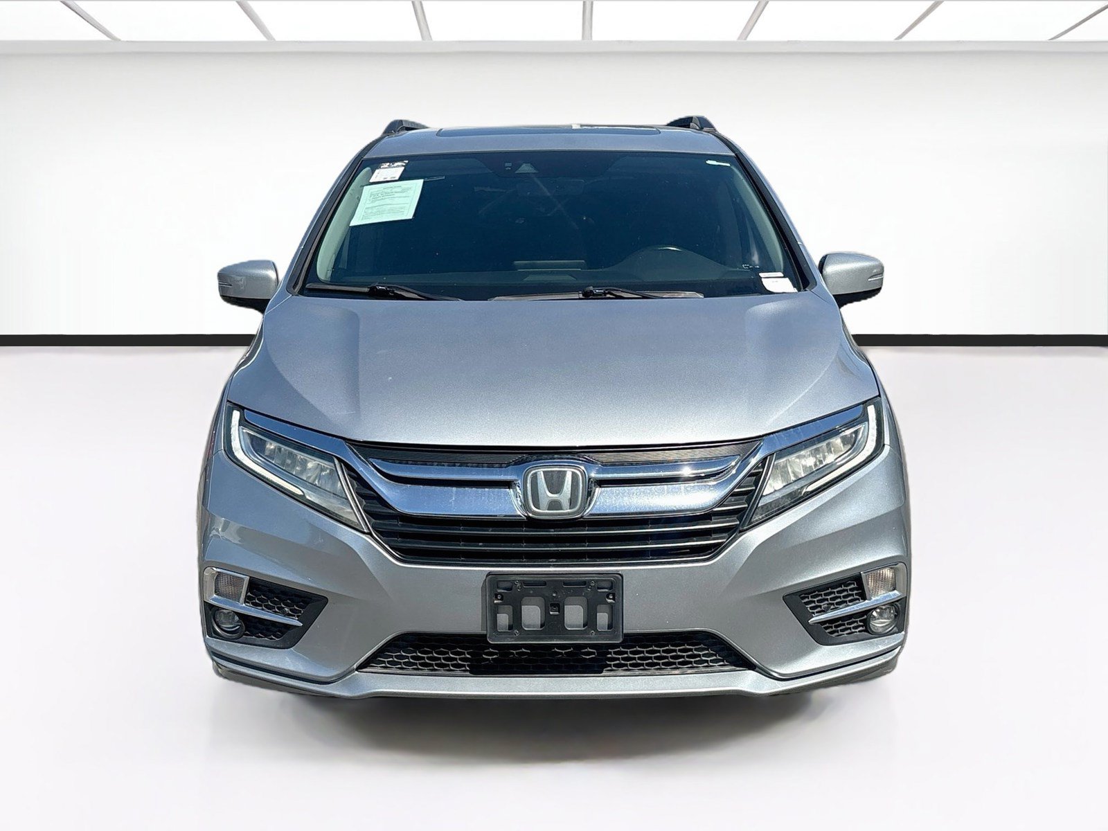 Used 2020 Honda Odyssey Elite image 2