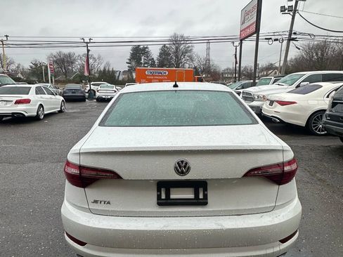 Used 2021 Volkswagen Jetta R-Line image 6