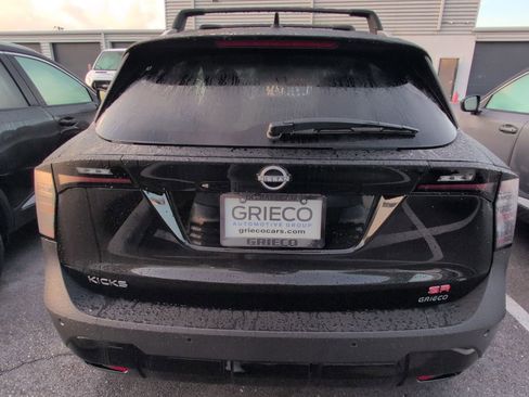 New 2025 Nissan Kicks SR image 8