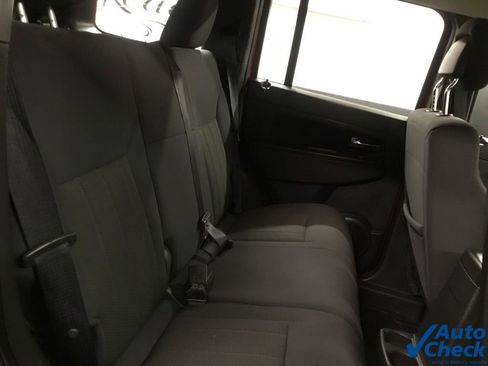Used 2011 Jeep Liberty Sport image 28