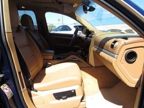 Used 2009 Porsche Cayenne AWD/4WD image 5