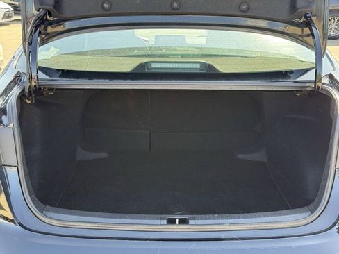 Used 2025 Toyota Corolla LE FWD image 29
