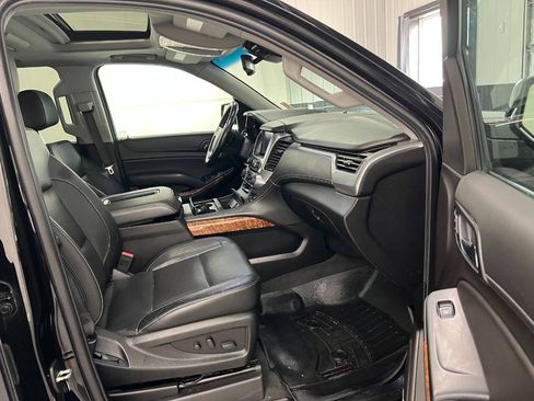 Used 2019 Chevrolet Tahoe Premier AWD/4WD image 12