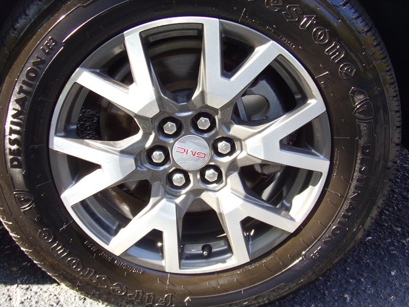 Used 2020 GMC Acadia SLE w/ LPO, Floor Liner Package FWD image 15