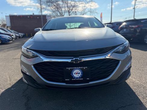 Used 2023 Chevrolet Malibu RS FWD image 4