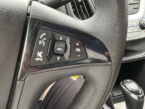 Used 2016 Chevrolet Equinox LS AWD/4WD image 19