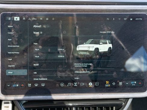 Used 2024 Rivian R1S Adventure AWD/4WD image 15