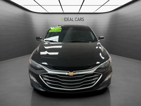 Used 2024 Chevrolet Malibu LT FWD image 2