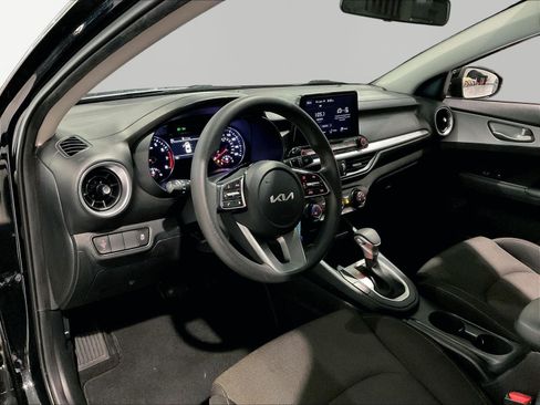 Used 2024 Kia Forte LX FWD image 16