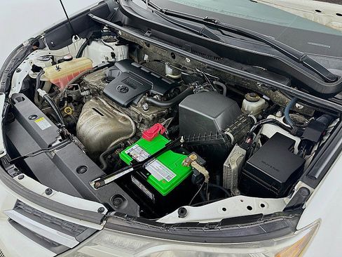 Used 2015 Toyota RAV4 LE FWD image 29