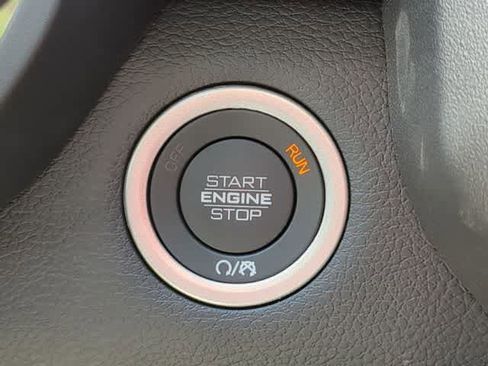 New 2026 RAM 2500 Laramie AWD/4WD image 28