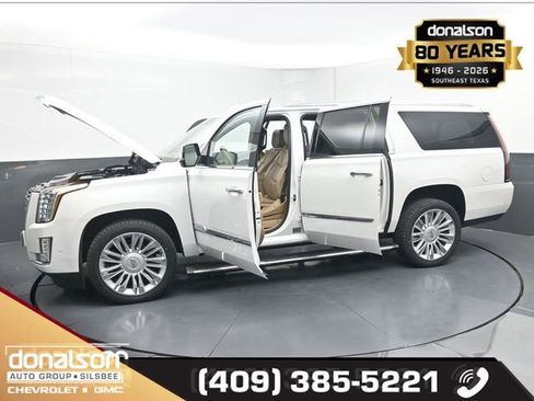 Used 2018 Cadillac Escalade ESV Platinum image 22