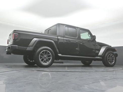 Used 2021 Jeep Gladiator Overland w/ Cold Weather Group image 36