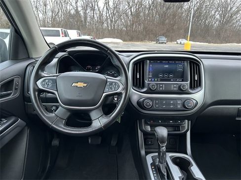 Used 2022 Chevrolet Colorado LT w/ LT Convenience Package image 13