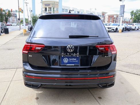 Used 2022 Volkswagen Tiguan SE R-Line AWD/4WD image 4