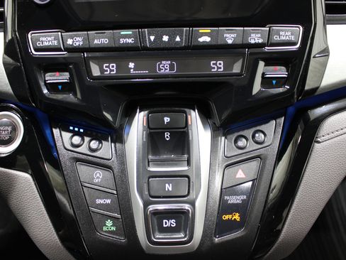 Used 2018 Honda Odyssey Elite image 18