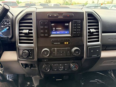 Used 2017 Ford F250 XLT w/ Camper Package AWD/4WD image 32