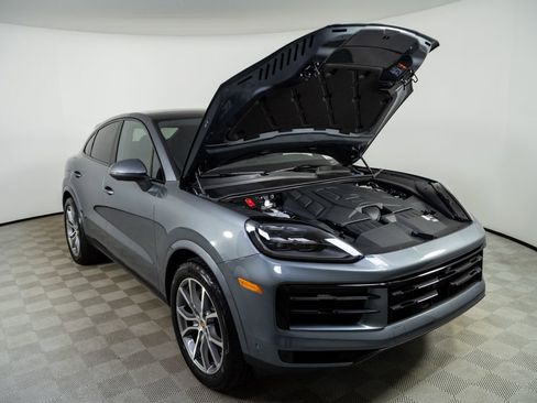 New 2026 Porsche Cayenne Base image 35