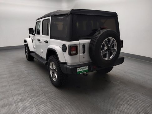 Used 2019 Jeep Wrangler Unlimited Sahara AWD/4WD image 5