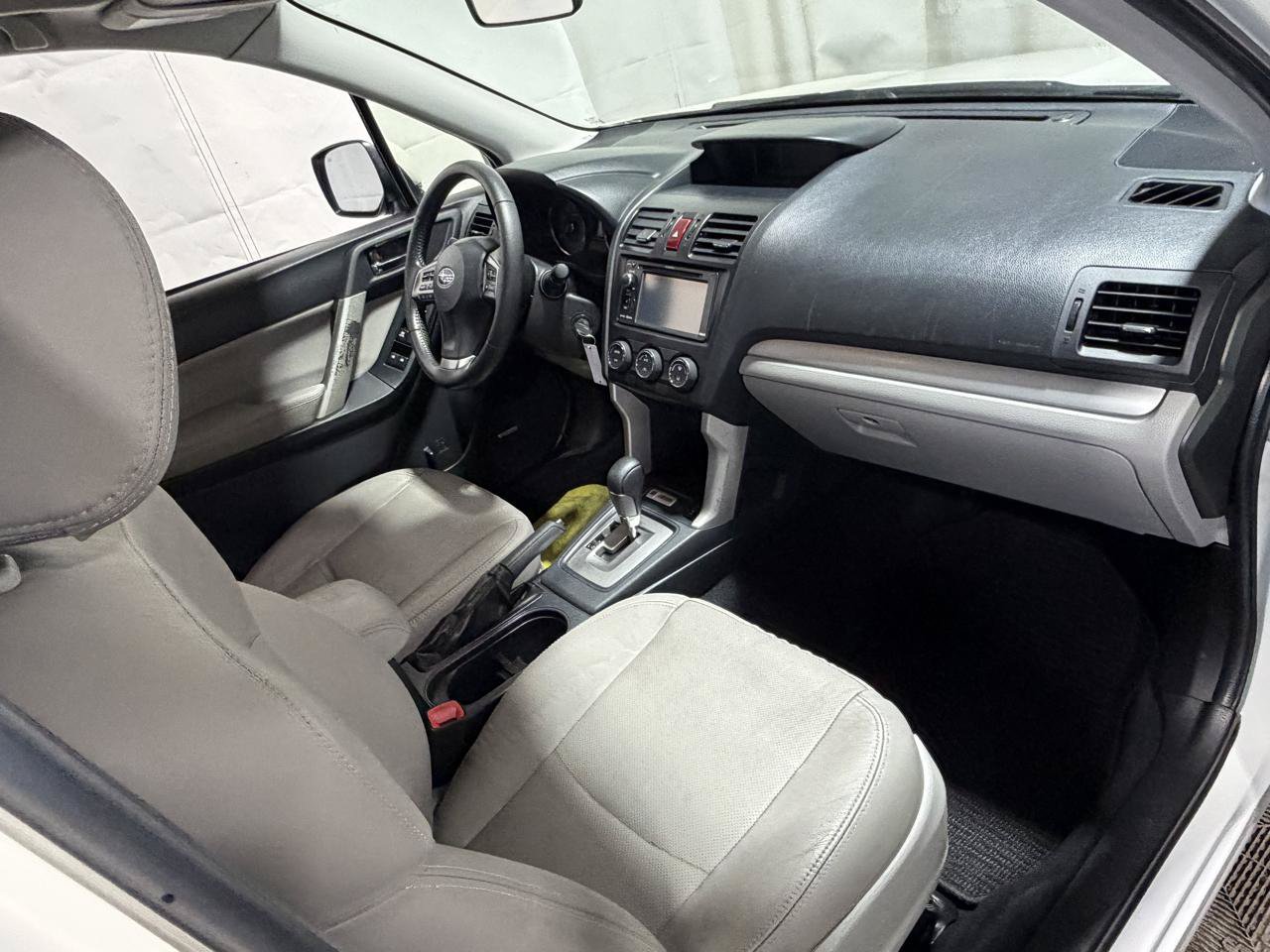 Used 2015 Subaru Forester 2.5i Limited AWD/4WD image 13