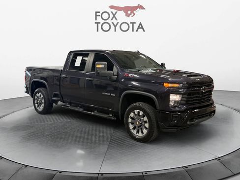 Used 2024 Chevrolet Silverado 2500 Custom w/ Custom Value Package AWD/4WD image 8