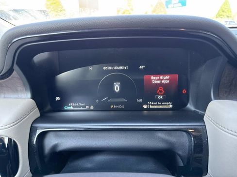 Used 2022 Lincoln Nautilus Reserve image 31