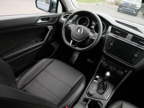 Certified 2021 Volkswagen Tiguan SE AWD/4WD image 9