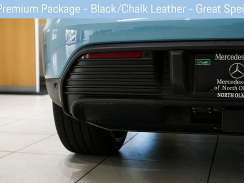 Used 2025 Porsche Macan 4S Electric AWD/4WD image 11