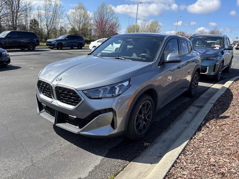 Used 2025 BMW X2 xDrive28i image 13