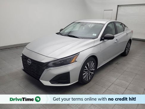 Used 2024 Nissan Altima 2.5 SV FWD image 1