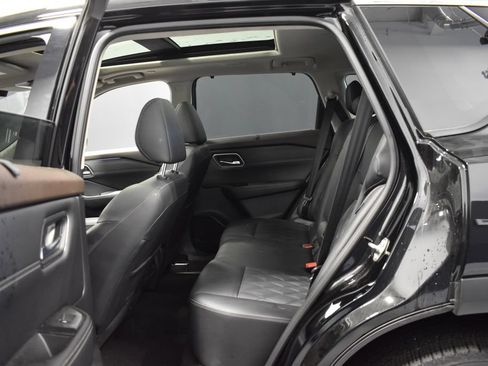 Certified 2023 Nissan Rogue Platinum w/ Platinum Premium Package AWD/4WD image 33