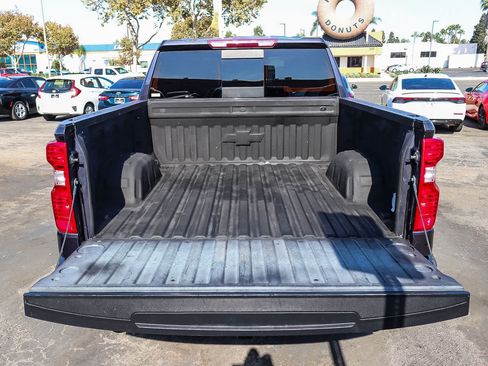 Used 2022 Chevrolet Silverado 1500 LT AWD/4WD image 26