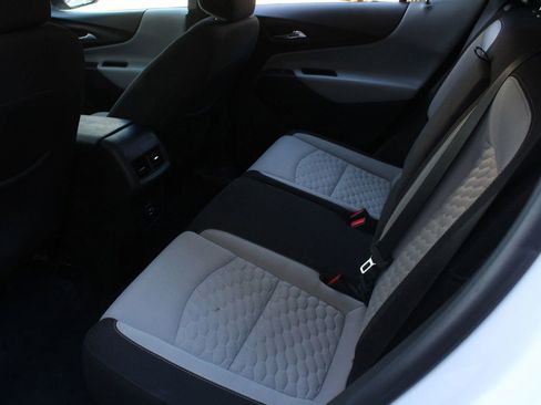 Used 2019 Chevrolet Equinox LS w/ LS Convenience Package image 13