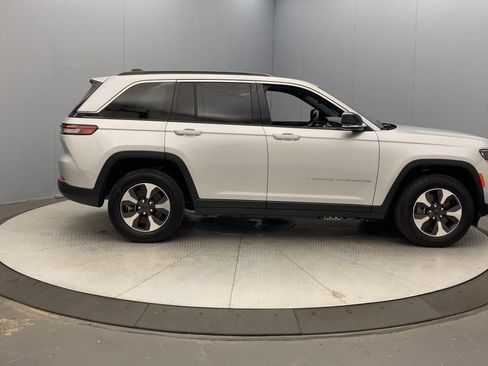Used 2024 Jeep Grand Cherokee Limited 4xe AWD/4WD image 6