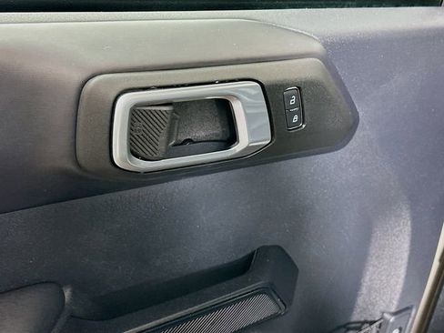 Used 2025 Ford Bronco Outer Banks AWD/4WD image 23