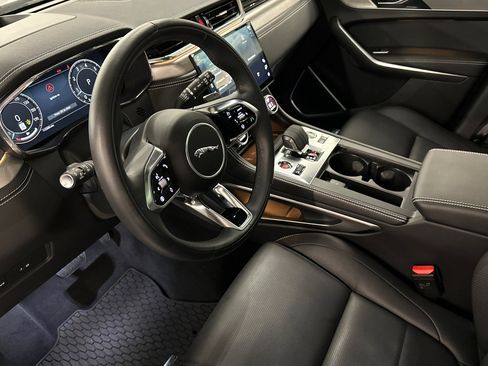 Used 2026 Jaguar F-PACE R-Dynamic S image 5
