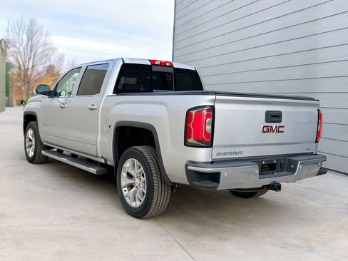Used 2017 GMC Sierra 1500 SLT w/ SLT Premium Package image 5