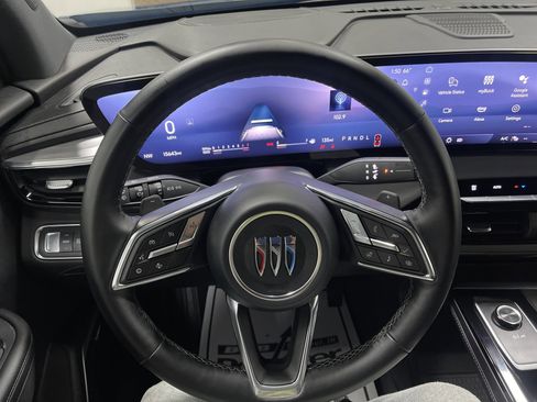 Used 2025 Buick Enclave Preferred image 31