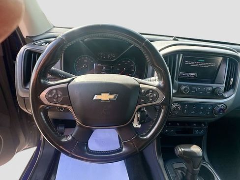 Used 2017 Chevrolet Colorado Z71 AWD/4WD image 12