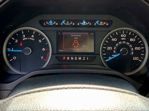 Used 2015 Ford F150 XLT w/ Equipment Group 301A Mid RWD image 25