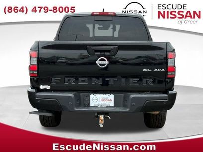 Used 2024 Nissan Frontier SL w/ Technology Package