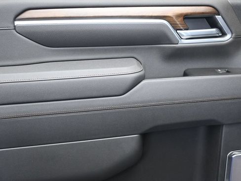 New 2026 Chevrolet Silverado 2500 High Country w/ High Country Premium Package AWD/4WD image 17