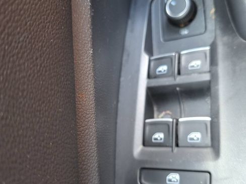 Used 2023 Volkswagen Jetta SE w/ Panoramic Sunroof Package FWD image 18