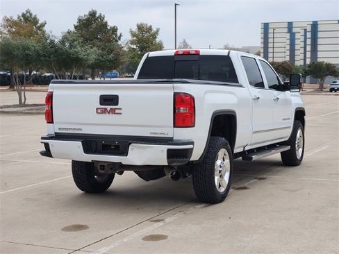 Used 2016 GMC Sierra 2500 Denali w/ Duramax Plus Package image 5