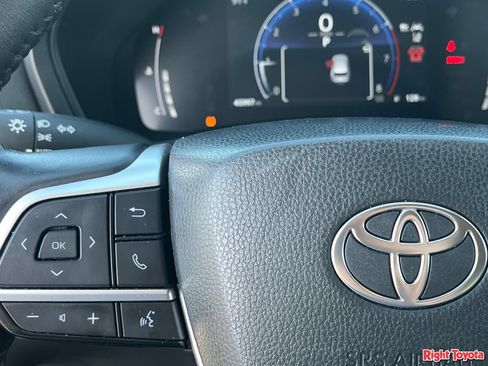 Certified 2025 Toyota Grand Highlander FWD image 23