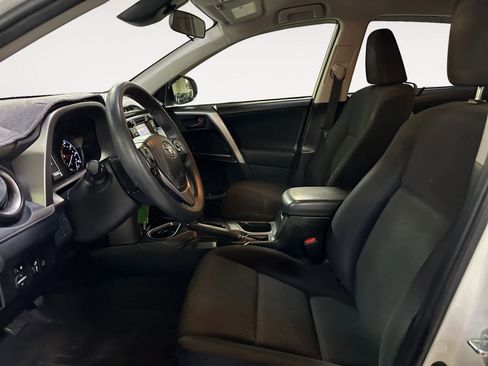 Used 2017 Toyota RAV4 LE image 13