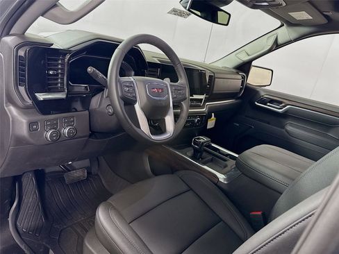 New 2026 GMC Sierra 1500 SLT AWD/4WD image 3